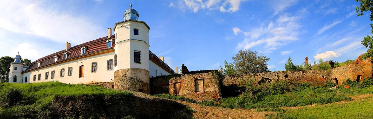 Široký panoramatický výhľad na okolie